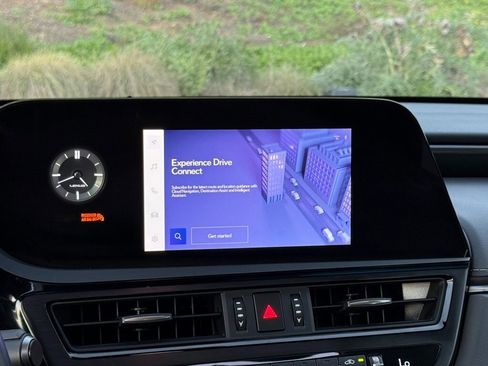 Certified 2025 Lexus ES 350 image 13