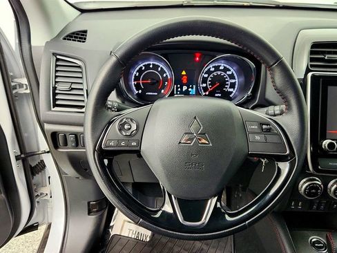 Used 2024 Mitsubishi Outlander Sport LE image 12