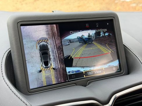 Used 2023 Aston Martin V8 Vantage Coupe image 30