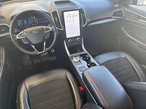 Used 2023 Ford Edge ST-Line w/ Cold Weather Package AWD/4WD image 10