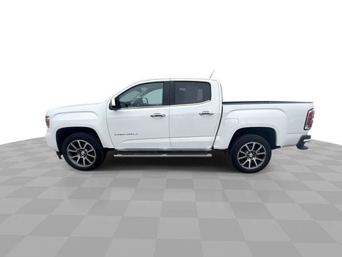 Certified 2022 GMC Canyon Denali image 5