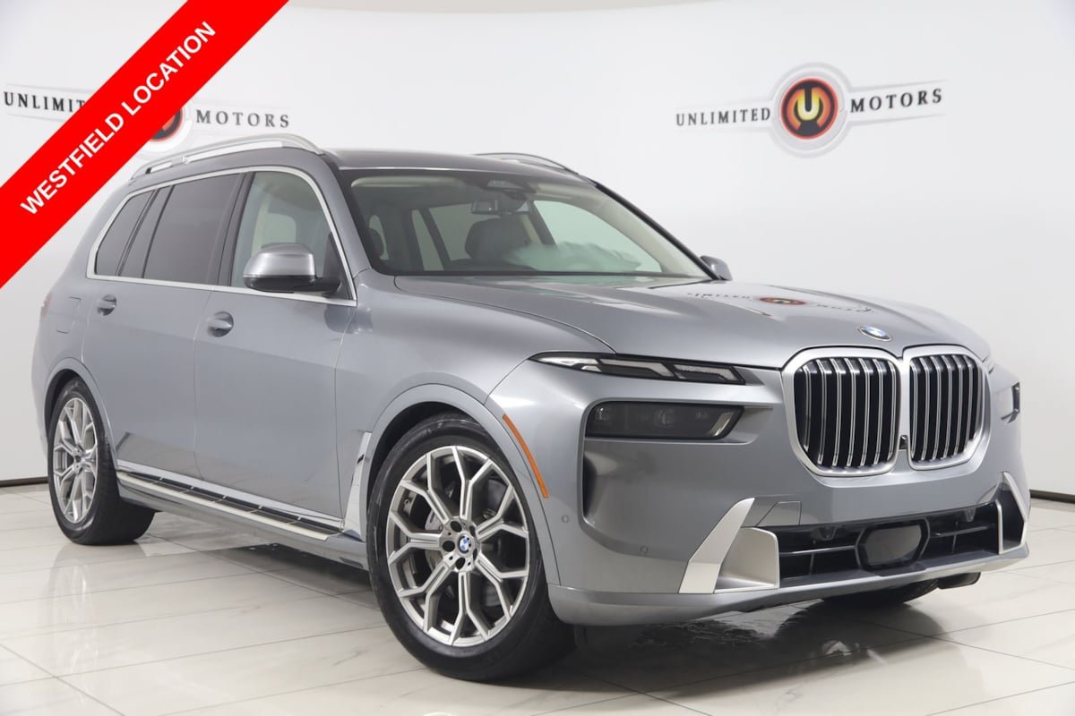 Used 2024 BMW X7 xDrive40i AWD/4WD image 1