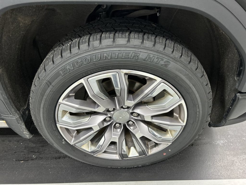 Used 2022 GMC Sierra 1500 Denali w/ Denali Reserve Package AWD/4WD image 8