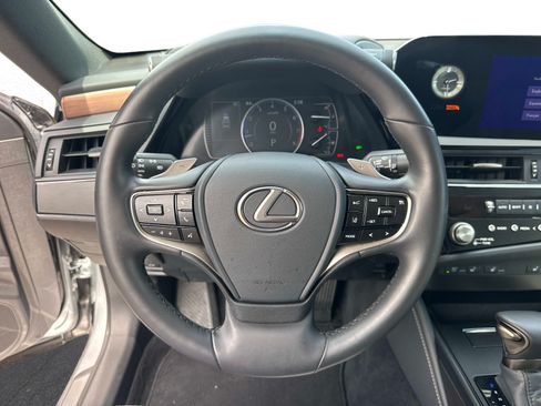 Used 2025 Lexus ES 350 w/ Premium Package FWD image 27