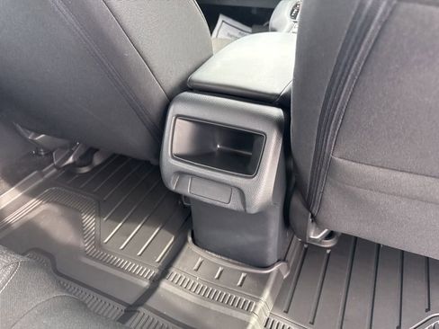 Certified 2025 Honda HR-V LX image 16