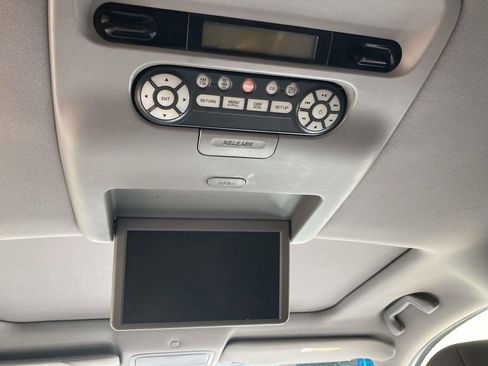 Used 2010 Honda Odyssey EX-L image 12
