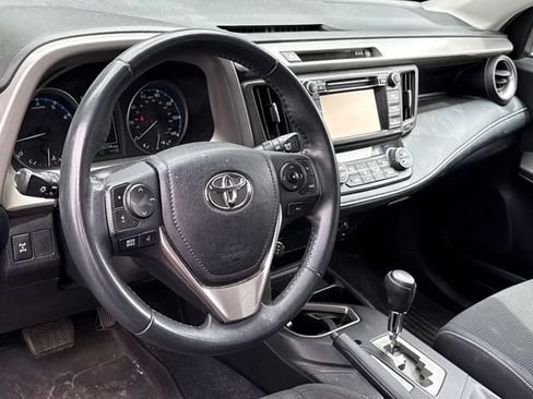 Used 2018 Toyota RAV4 XLE w/ Plus Extra Value Package AWD/4WD image 14