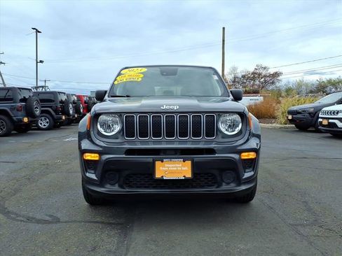 Certified 2023 Jeep Renegade Latitude image 2