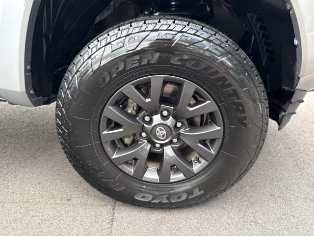 Used 2021 Toyota Tacoma SR5 RWD image 32