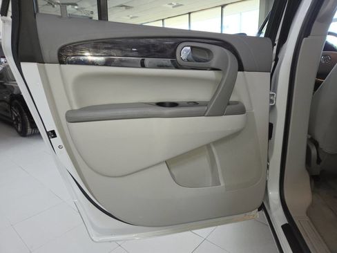 Used 2017 Buick Enclave Convenience FWD image 19