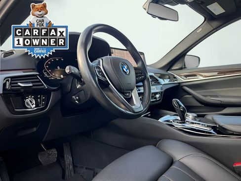 Used 2023 BMW 530e xDrive 530e iPerformance image 33