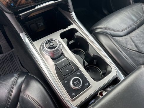 Used 2021 Ford Explorer Platinum w/ Equipment Group 601A image 32