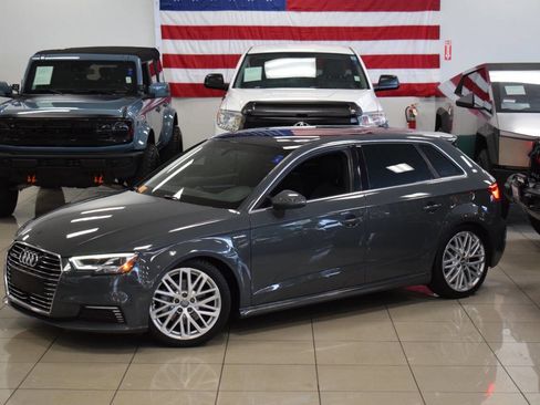 Used 2018 Audi A3 e-tron Premium Plus w/ Technology Package image 11