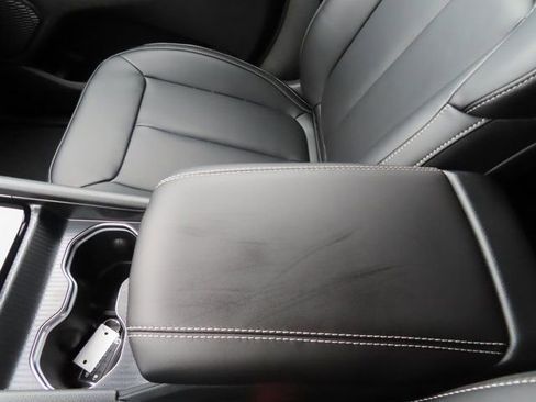 New 2025 Jeep Grand Cherokee Limited w/ Black Appearance Package image 38