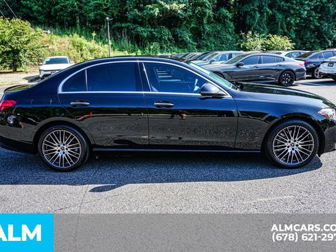 Used 2025 Mercedes-Benz C 300 Sedan image 8