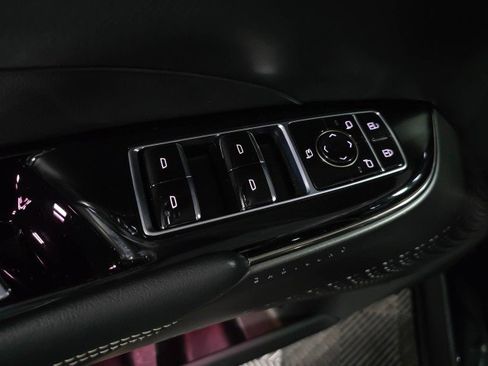 Used 2024 Cadillac Lyriq Sport image 31