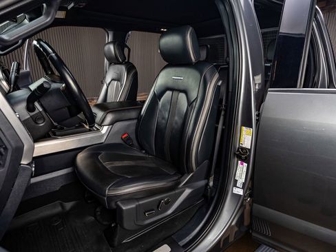 Used 2022 Ford F450 Platinum w/ FX4 Off-Road Package image 28