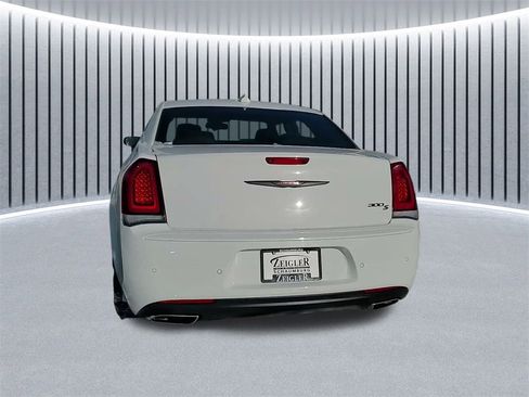 Used 2023 Chrysler 300 S w/ Comfort Group image 11