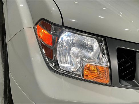 Used 2019 Nissan Frontier PRO-4X image 33