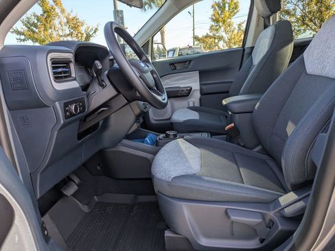 New 2025 Ford Maverick XLT image 14