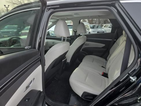 Used 2023 Hyundai Tucson SEL w/ Convenience Package image 9