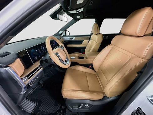 New 2027 Hyundai Santa Fe Limited FWD image 16