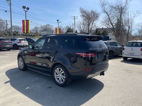 Used 2017 Land Rover Discovery HSE AWD/4WD image 8