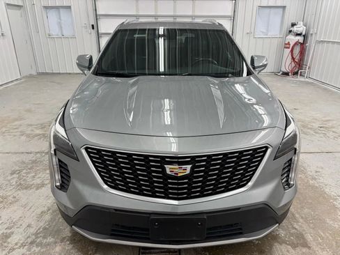 Used 2023 Cadillac XT4 Premium Luxury FWD image 12