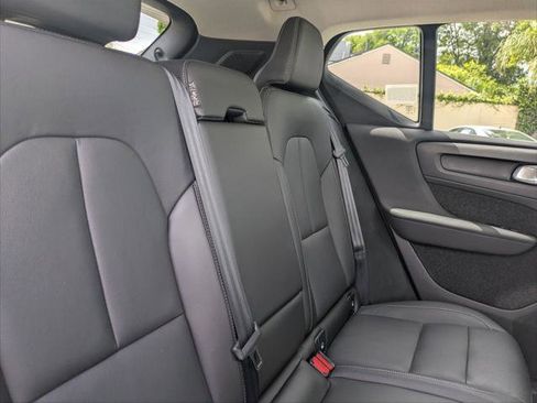 Used 2024 Volvo XC40 B5 Plus w/ Protection Package Premier AWD/4WD image 24