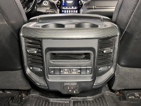 Used 2020 RAM 3500 Limited image 13