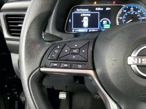 Used 2023 Nissan Leaf S FWD image 18