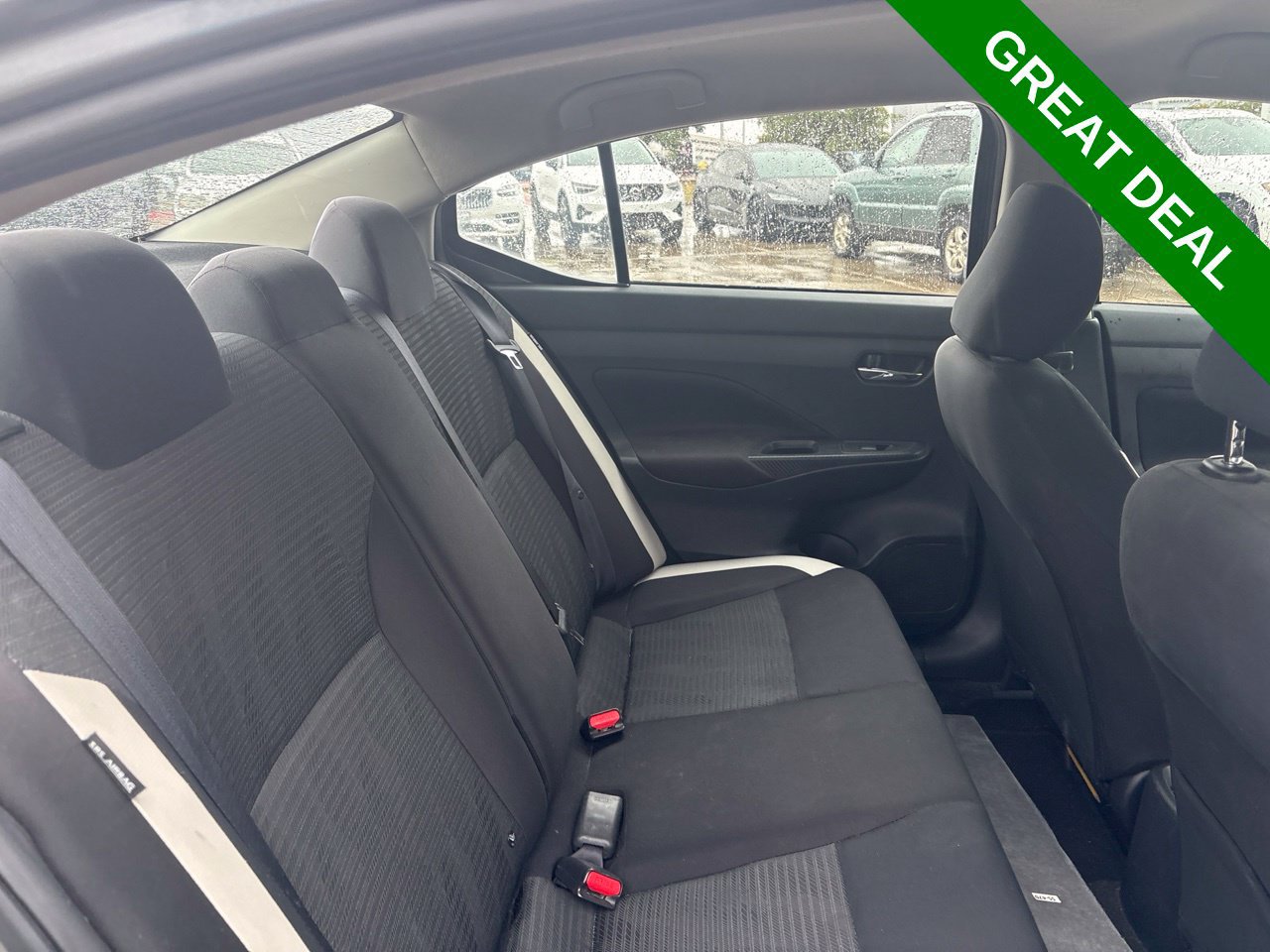 Used 2021 Nissan Versa SV FWD image 10