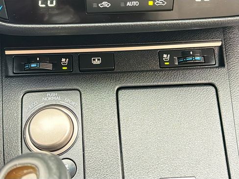 Used 2013 Lexus ES 350 w/ Luxury Pkg image 26