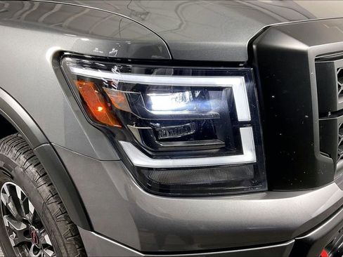 Used 2023 Nissan Titan PRO-4X w/ Pro-4x Convenience Package image 41