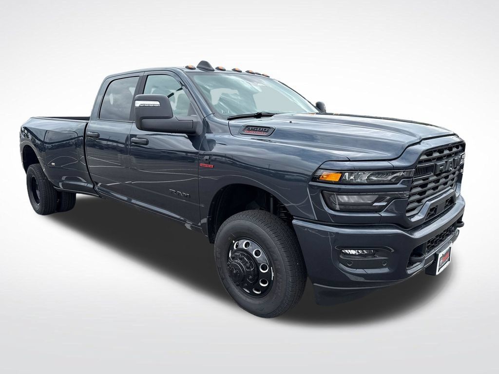 New 2026 RAM 3500 Big Horn AWD/4WD image 7