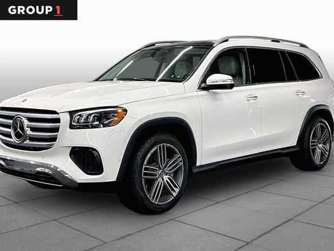 Used 2024 Mercedes-Benz GLS 450 4MATIC image 1