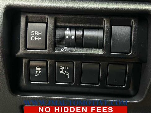 Used 2022 Subaru Impreza 2.0i Limited image 36