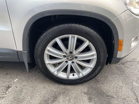 Used 2011 Volkswagen Tiguan S AWD/4WD image 11