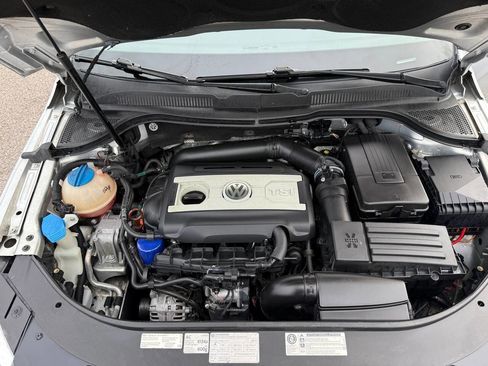 Used 2012 Volkswagen CC Sport FWD image 20