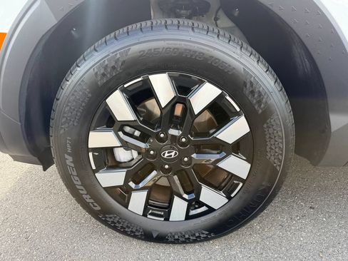 Certified 2025 Hyundai Santa Cruz SE FWD image 28