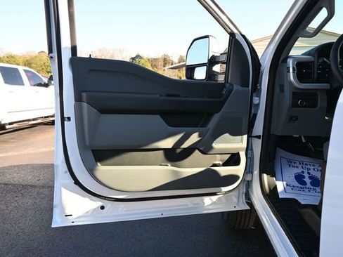 New 2026 Ford F350 XL w/ XL Chrome Package image 10