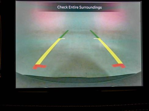 Used 2025 Chrysler Pacifica Limited FWD image 28