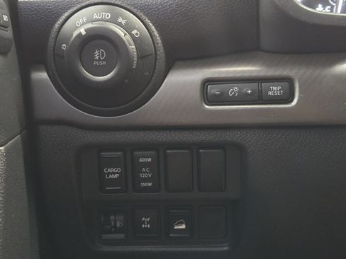 Used 2023 Nissan Titan PRO-4X w/ Pro-4x Convenience Package AWD/4WD image 25