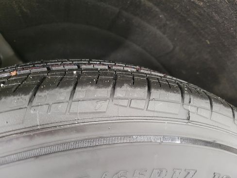 Used 2024 Chevrolet Equinox LT w/ LPO, Floor Liner Package image 4