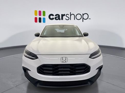 Used 2025 Honda HR-V Sport image 8
