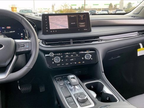 New 2026 INFINITI QX60 Luxe image 6