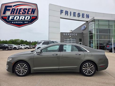 Used 2017 Lincoln MKZ Select AWD/4WD image 4