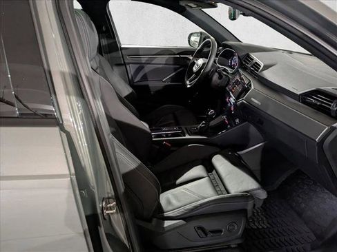 Certified 2025 Audi Q3 2.0T Premium image 21