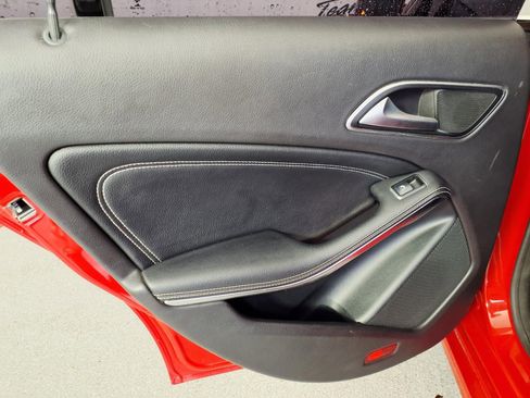 Used 2019 Mercedes-Benz CLA 250 image 10