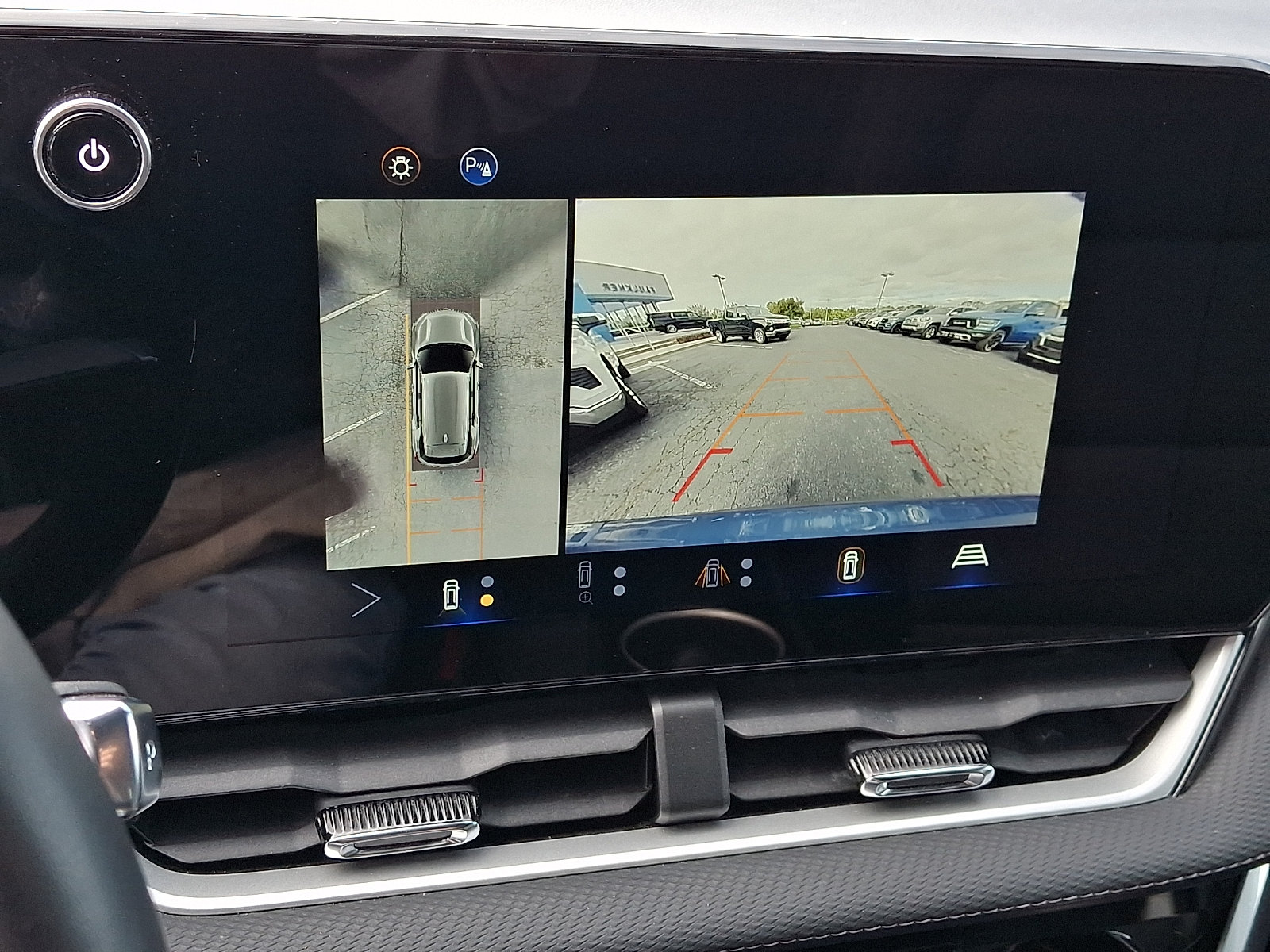 Certified 2025 Chevrolet Equinox LT w/ Convenience Package II AWD/4WD image 19